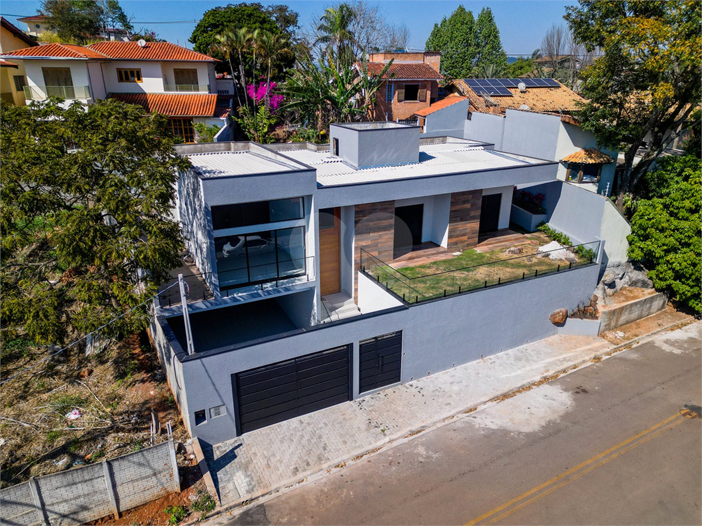 Casa à venda com 3 suítes em Jardim Paulista, Atibaia, SP