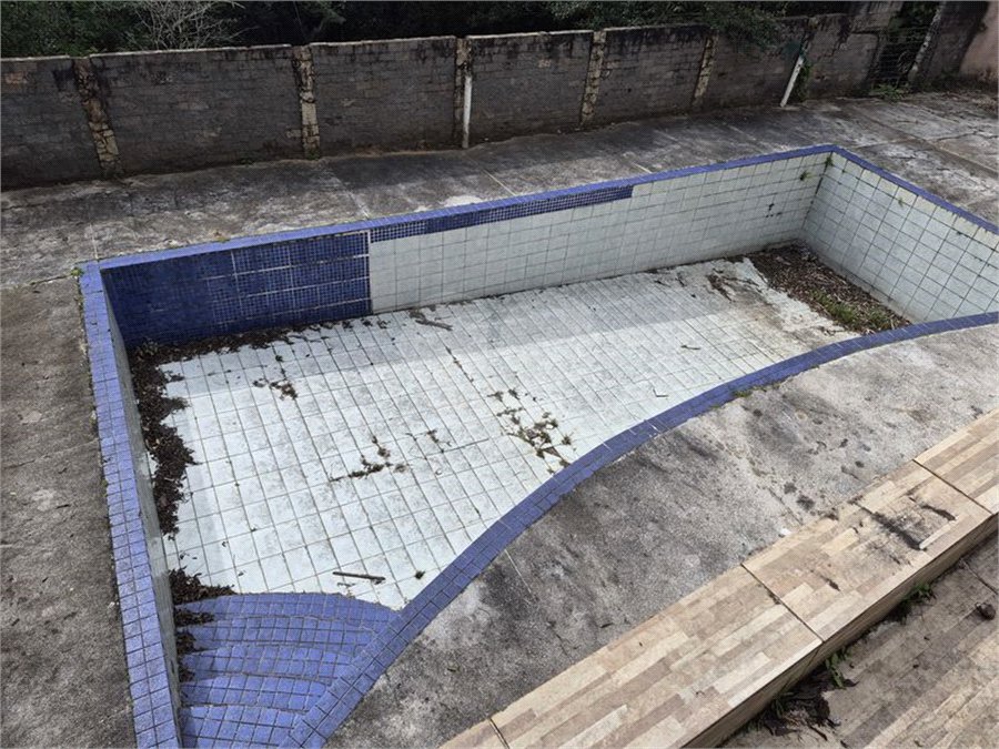 Casa à venda com 4 suítes no condomínio Associação Reserva das Hortênsias, Mairiporã - SP