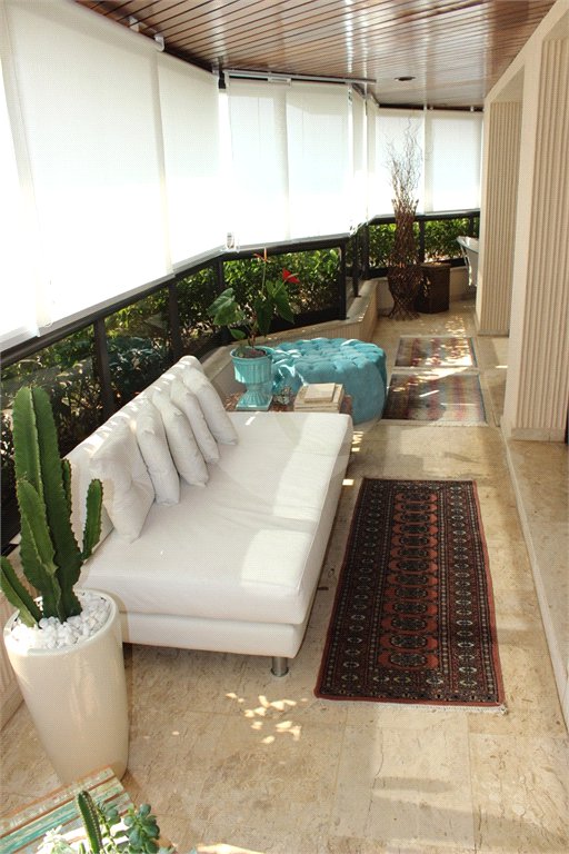 Apartamento à venda com 4 quartos, sendo 3 suítes,  em Vila Suzana, São Paulo, SP