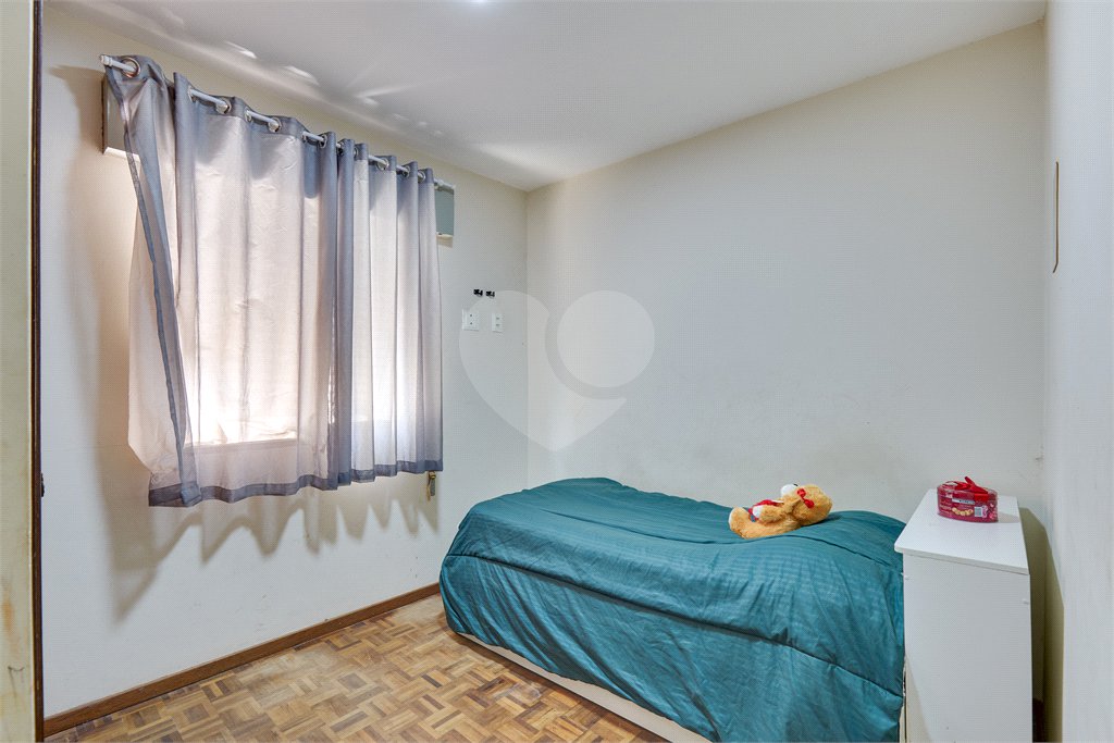 Sobrado à venda com 5 quartos, sendo 3 suítes, em Jardim Marajoara, São Paulo, SP