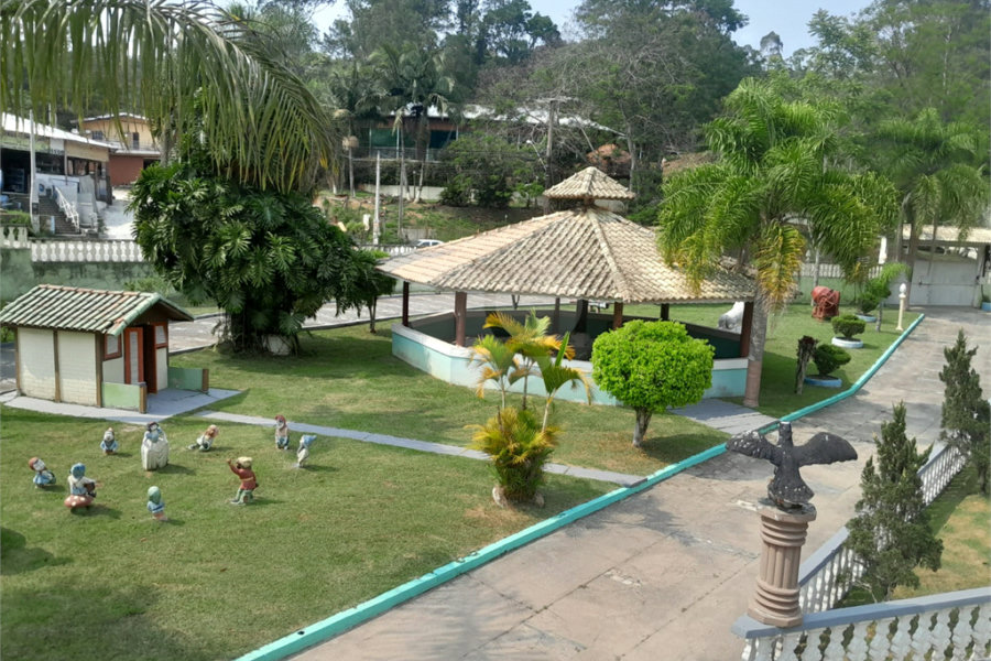 Chácara à venda ou para alugar com 20 quartos, sendo 10 suítes,  em Serra da Cantareira, Mairiporã, SP