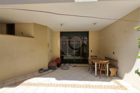 Sobrado à venda com 3 quartos, sendo 1 suíte,  em Vila Trujillo, Sorocaba, SP