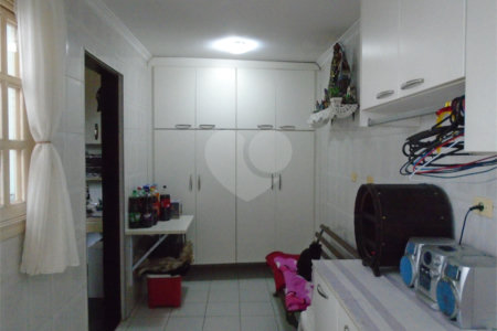 Sobrado à venda com 3 quartos, sendo 1 suíte,  em Santo Amaro, São Paulo, SP