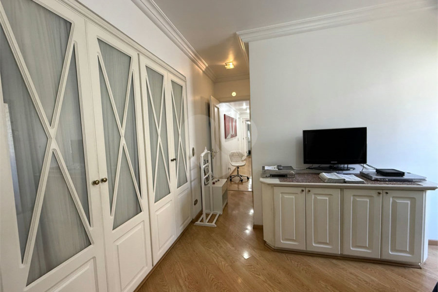 Apartamento à venda com 3 suítes em Santana, São Paulo, SP