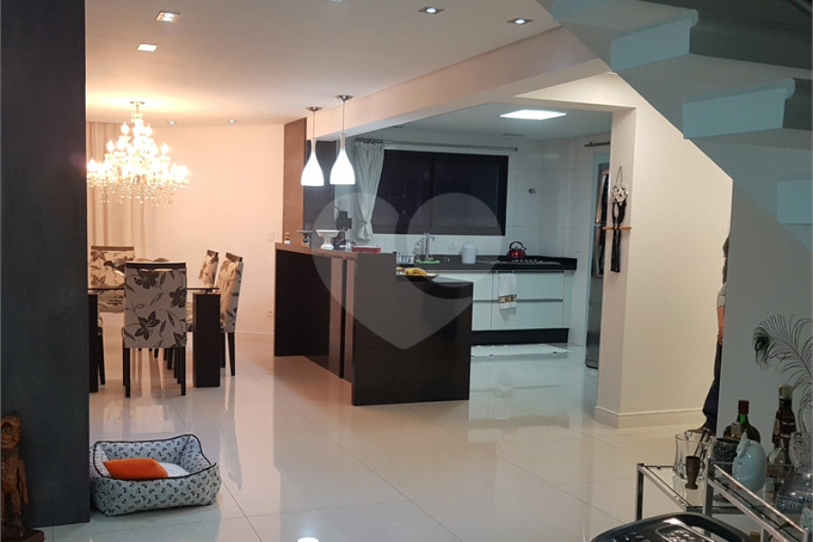 Cobertura à venda com 4 quartos, sendo 3 suítes,  em Santana, São Paulo, SP