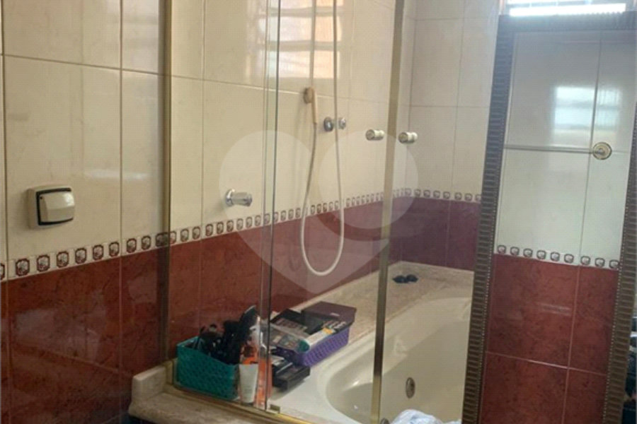 Sobrado à venda com 3 quartos, sendo 1 suíte,  em Vila Sabrina, São Paulo, SP