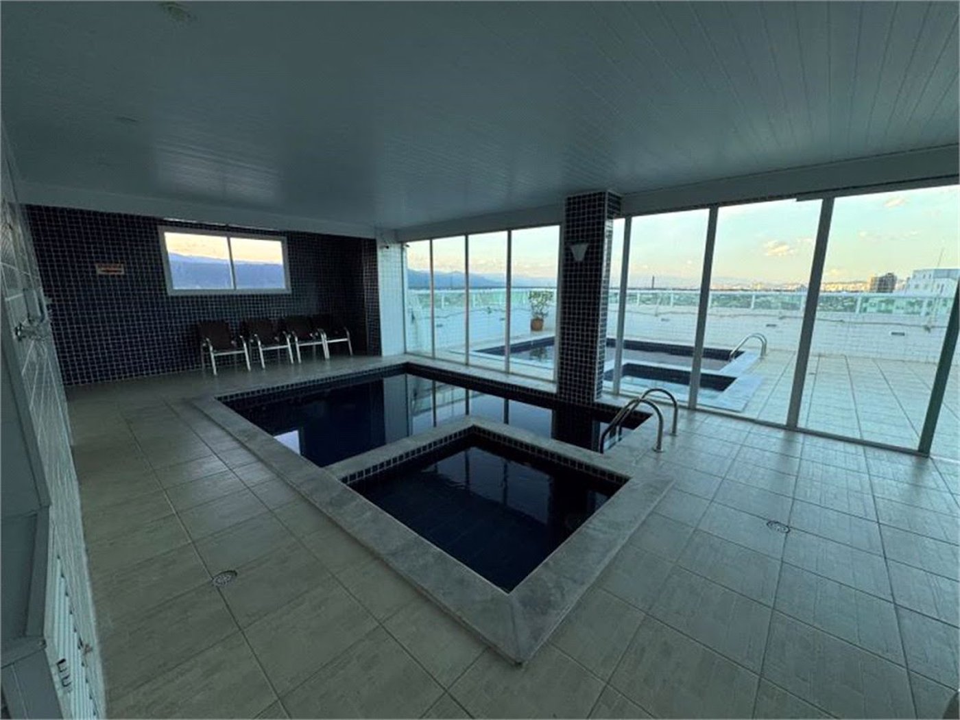 Apartamento Residencial à venda, Caiçara, Praia Grande - AP1424.