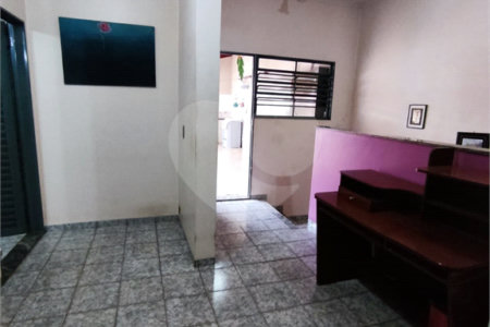 Sobrado à venda com 3 quartos, sendo 1 suíte, em Campos Elíseos, Ribeirão Preto, SP