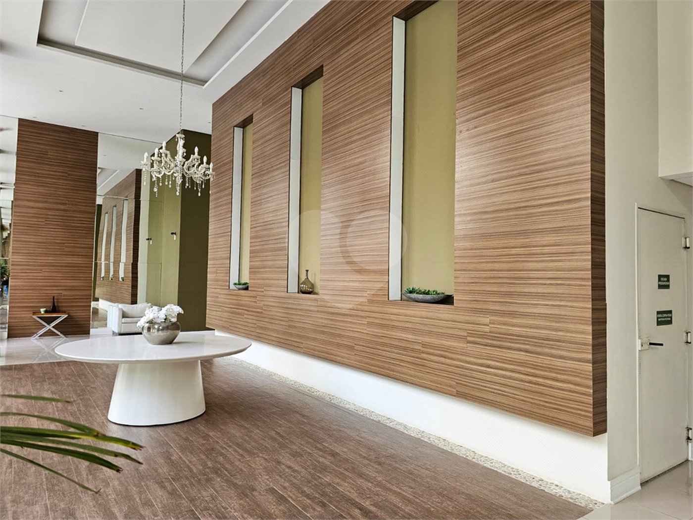 Apartamento à venda com 2 quartos, sendo 1 suíte, em Alto da Boa Vista, São Paulo, SP