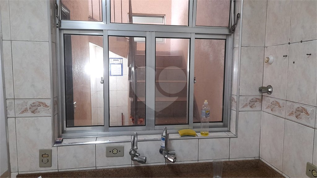 Casa de Vila à venda com 3 quartos, sendo 1 suíte, em Pari, São Paulo, SP