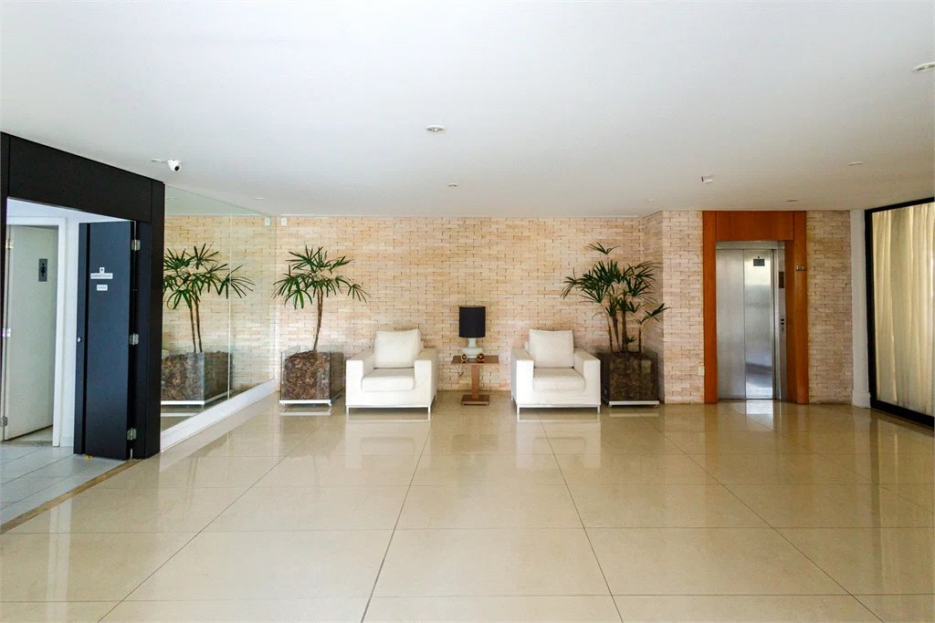 Apartamento à venda com 4 quartos, sendo 2 suítes, em Jardim Panorama, São Paulo, SP