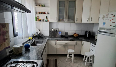 Apartamento à venda com 3 suítes em Sítio São José, Suzano, SP