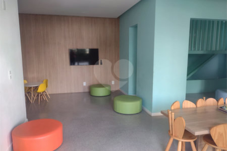 Apartamento à venda com 3 quartos, sendo 1 suíte,  em Campo Grande, São Paulo, SP
