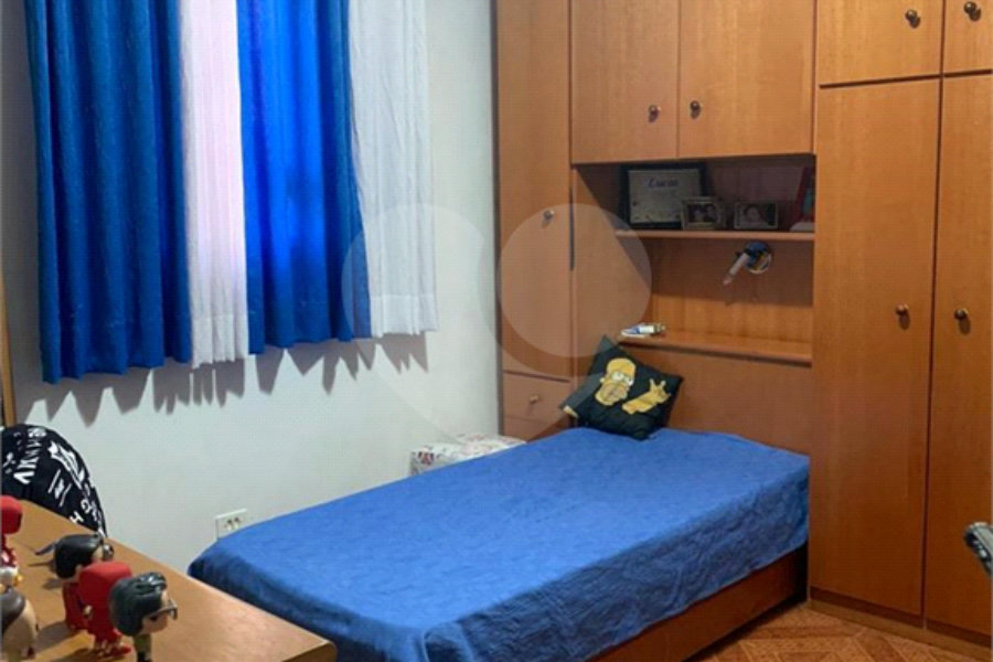 Sobrado à venda com 3 quartos, sendo 1 suíte,  em Vila Sabrina, São Paulo, SP