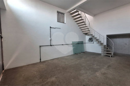 Casa à venda com 5 quartos, sendo 2 suítes,  em Vila Barão, Sorocaba, SP