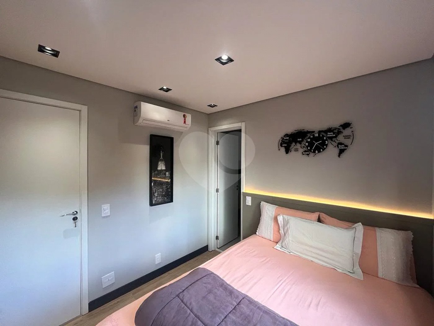 Apartamento à venda com 3 suítes em Santa Teresinha, São Paulo, SP