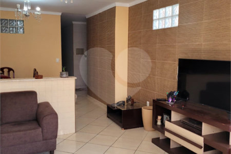 Casa à venda com 4 suítes em Jardim Bandeiras, Jundiaí, SP