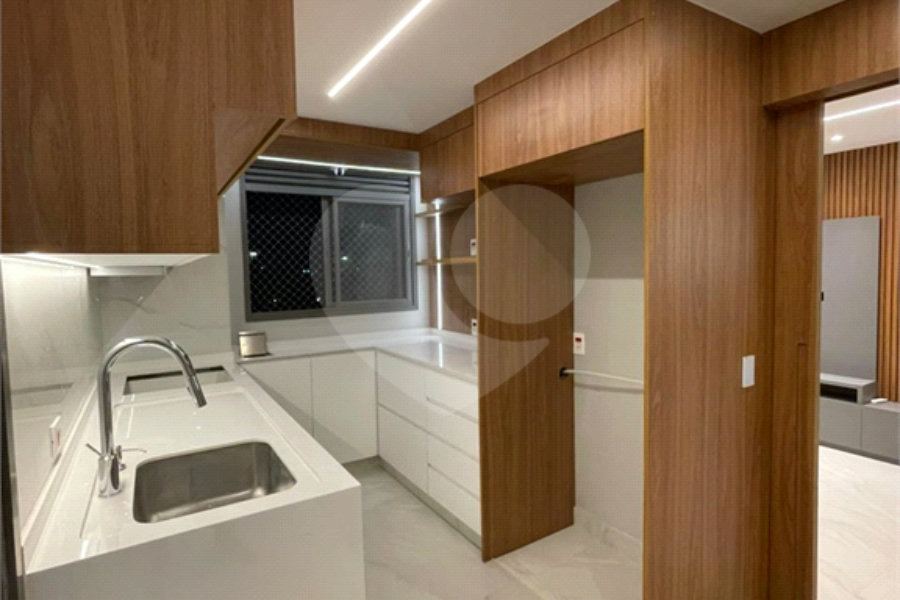 Apartamento à venda ou para alugar com 3 quartos, sendo 1 suíte, em Barra Funda, São Paulo, SP