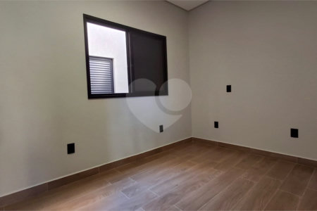 Casa à venda com 3 quartos, sendo 1 suíte,  no condomínio Horto Florestal 1, Sorocaba - SP
