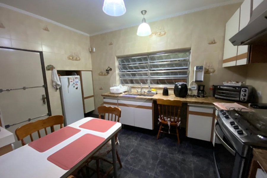 Casa à venda com 5 quartos, sendo 1 suíte,  no condomínio Casa, São Paulo - SP