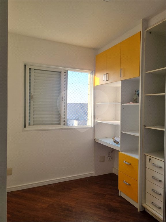 Loja à venda com 3 quartos, sendo 1 suíte,  em Vila Mariana, São Paulo, SP