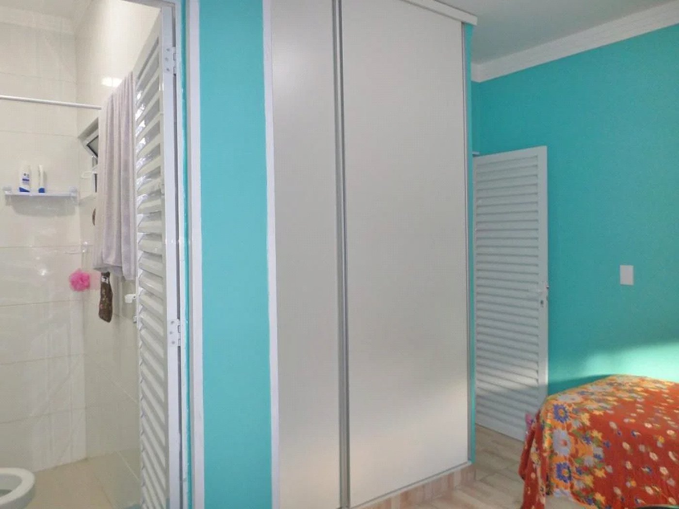 Casa à venda com 6 quartos, sendo 2 suítes, em Vila Universitária, São Paulo, SP
