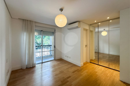 Casa à venda com 4 suítes no condomínio Quadra Real Campo Belo, São Paulo - SP