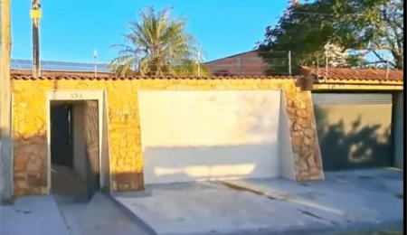 Belíssima casa com 04 dormitórios em Itanhaém
