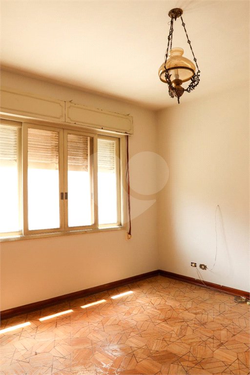 Casa à venda com 3 quartos no condomínio Paderewsky, São Paulo - SP