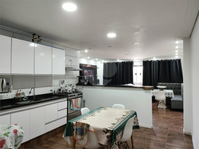Casa à venda com 4 quartos, sendo 1 suíte,  em Parque Novo Mundo, São Paulo, SP