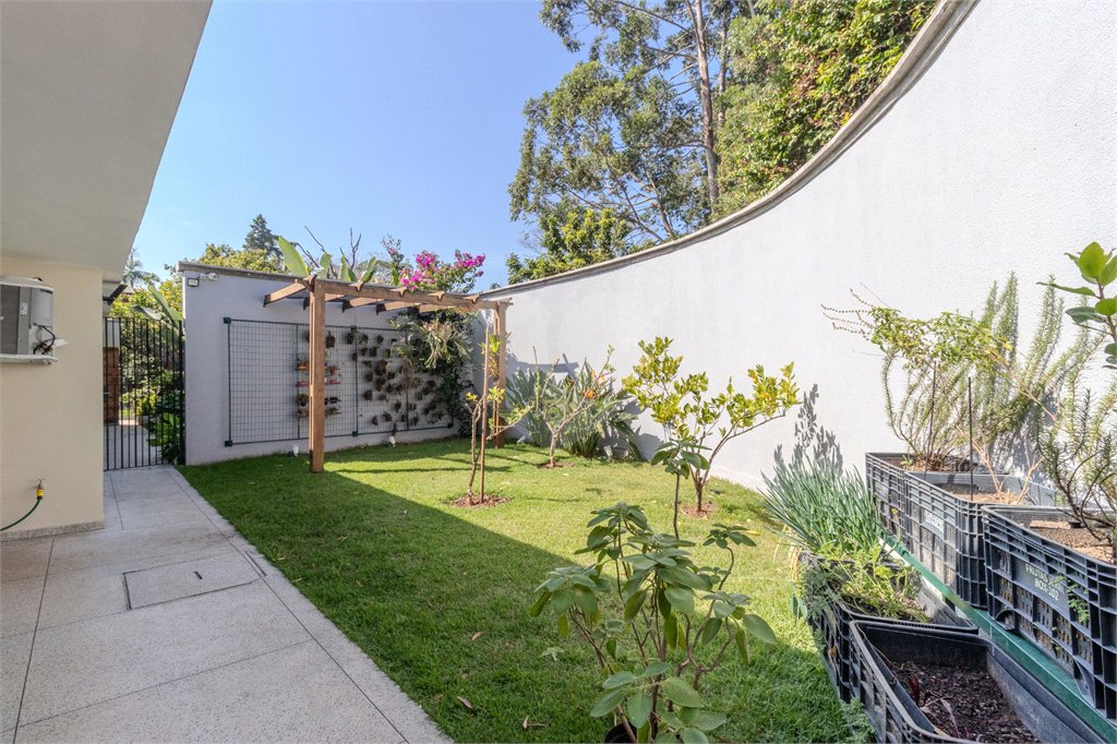 Casa à venda com 4 suítes em Interlagos, São Paulo, SP