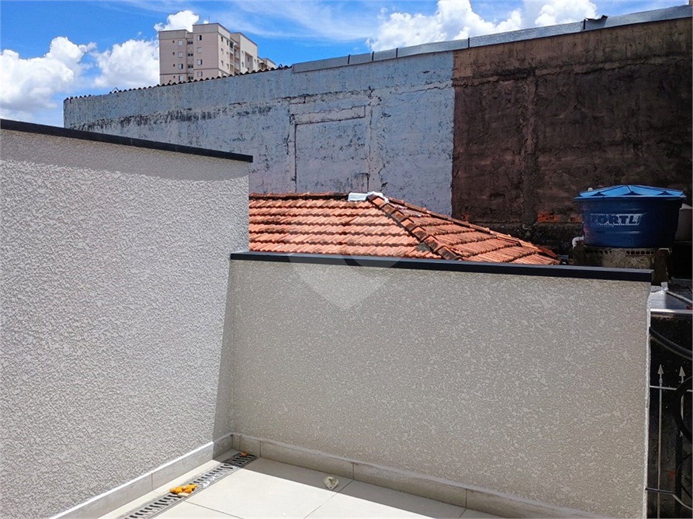 Casa à venda com 2 quartos no condomínio Vila Davos 2, São Paulo - SP