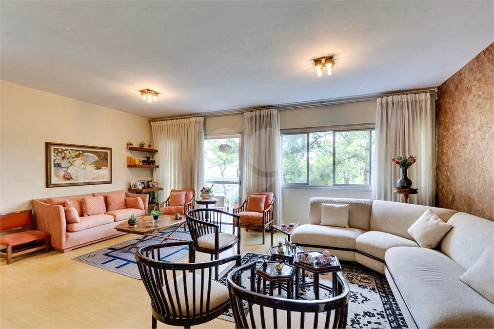 Apartamento à venda com 4 quartos, sendo 1 suíte, em Jardim Marajoara, São Paulo, SP