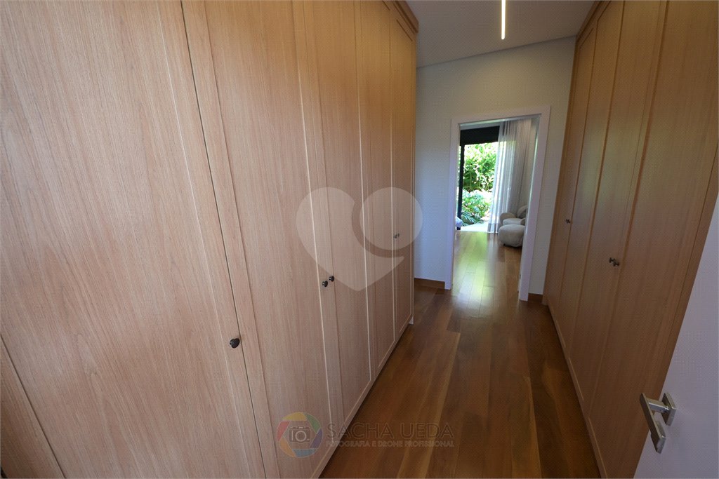 Casa à venda com 4 suítes no condomínio Villa dos Pinheiros, Indaiatuba - SP