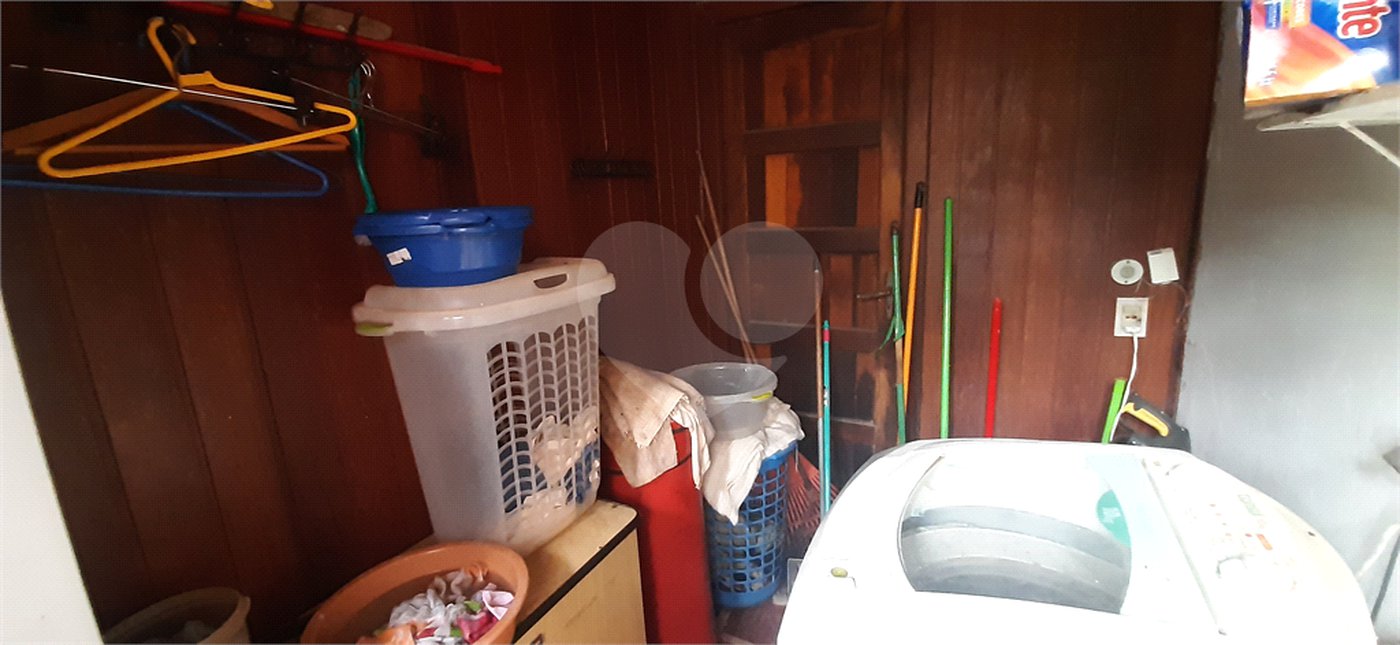 Casa à venda com 4 quartos, sendo 2 suítes, no condomínio Associação Reserva das Hortênsias, Mairiporã - SP
