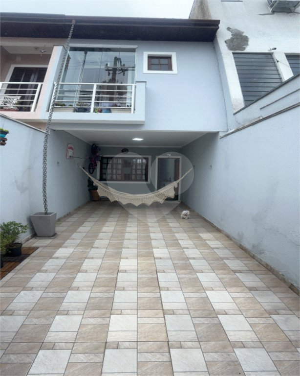 Sobrado à venda com 3 quartos, sendo 1 suíte,  em Vila Marari, São Paulo, SP