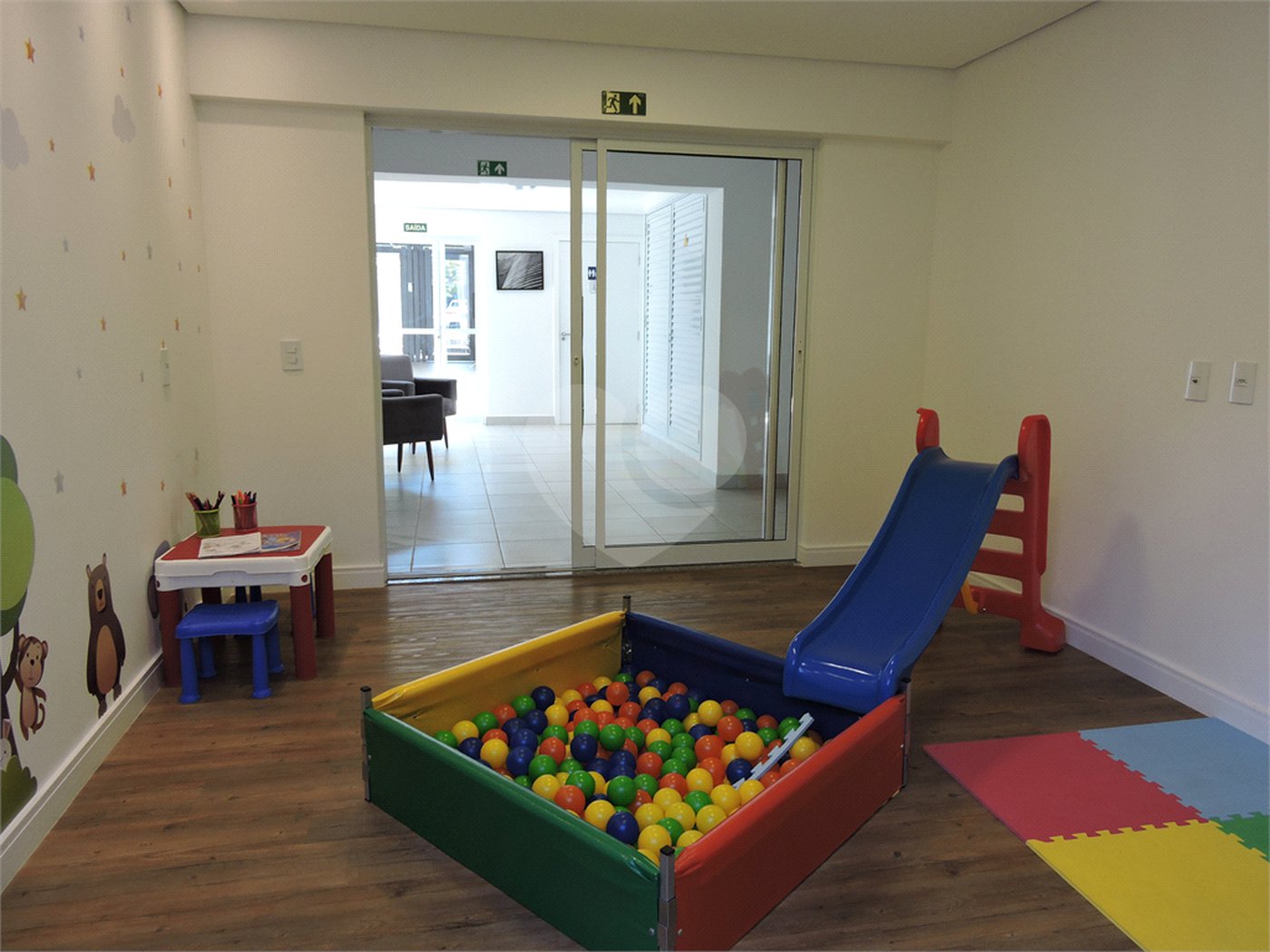 Apartamento à venda com 2 quartos, sendo 1 suíte, em Jardim Nair Maria, Salto, SP