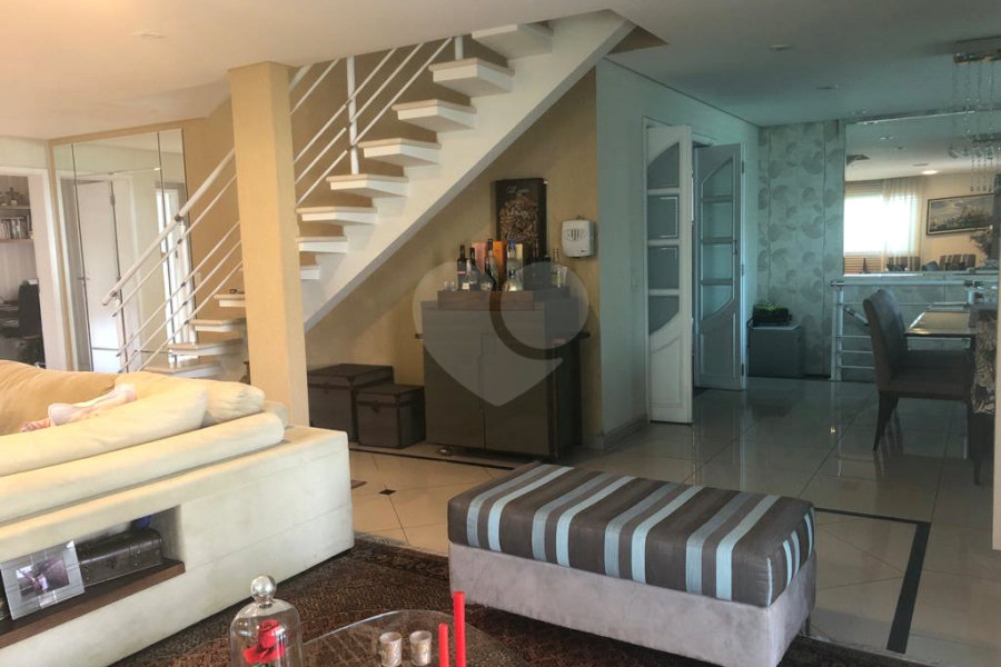 Sobrado à venda com 4 quartos, sendo 2 suítes, em Palmas do Tremembé, São Paulo, SP
