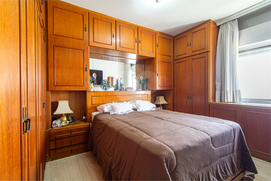 Apartamento à venda com 3 quartos, sendo 2 suítes, em Vila Madalena, São Paulo, SP