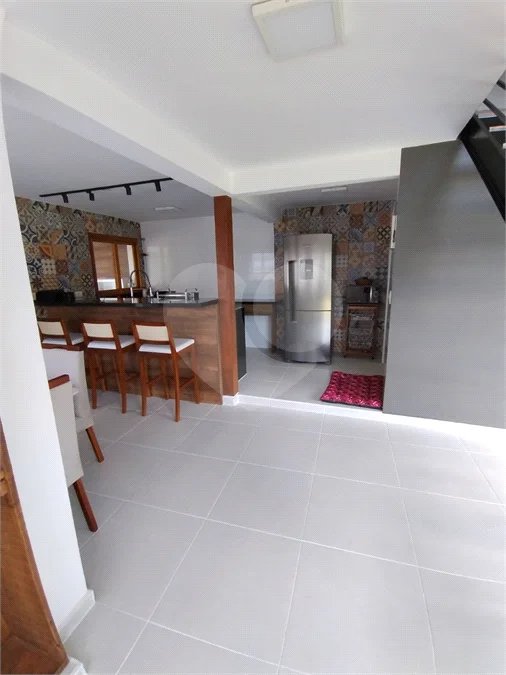 Casa à venda ou para alugar com 3 quartos, sendo 1 suíte, no condomínio Alpes da Cantareira, Mairiporã - SP