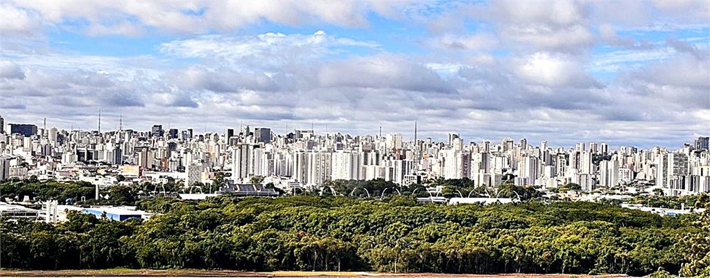 Apartamento à venda com 3 suítes em Santana, São Paulo, SP