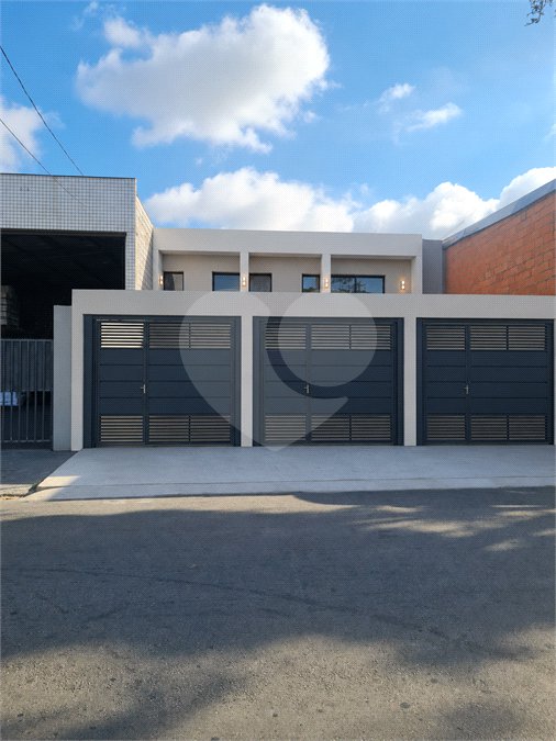 Sobrado à venda com 3 quartos, sendo 1 suíte, em Parque Edu Chaves, São Paulo, SP