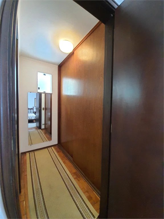 Sobrado à venda com 3 quartos, sendo 1 suíte,  em Jardim Rizzo, São Paulo, SP