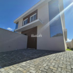 Casa à venda com 4 quartos, sendo 3 suítes, em Vila Petrópolis, Atibaia, SP