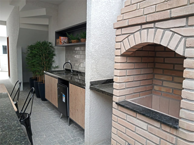 Casa à venda com 2 suítes no condomínio Residencial Napoles, São Paulo - SP