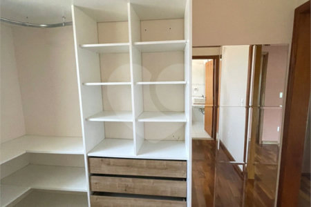 Casa à venda ou para alugar com 3 quartos, sendo 1 suíte, no condomínio Villagio Bella Citta, Mogi das Cruzes - SP