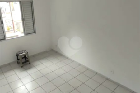 Sobrado à venda com 3 quartos, sendo 1 suíte, em Jardim Pinheiros, São Paulo, SP
