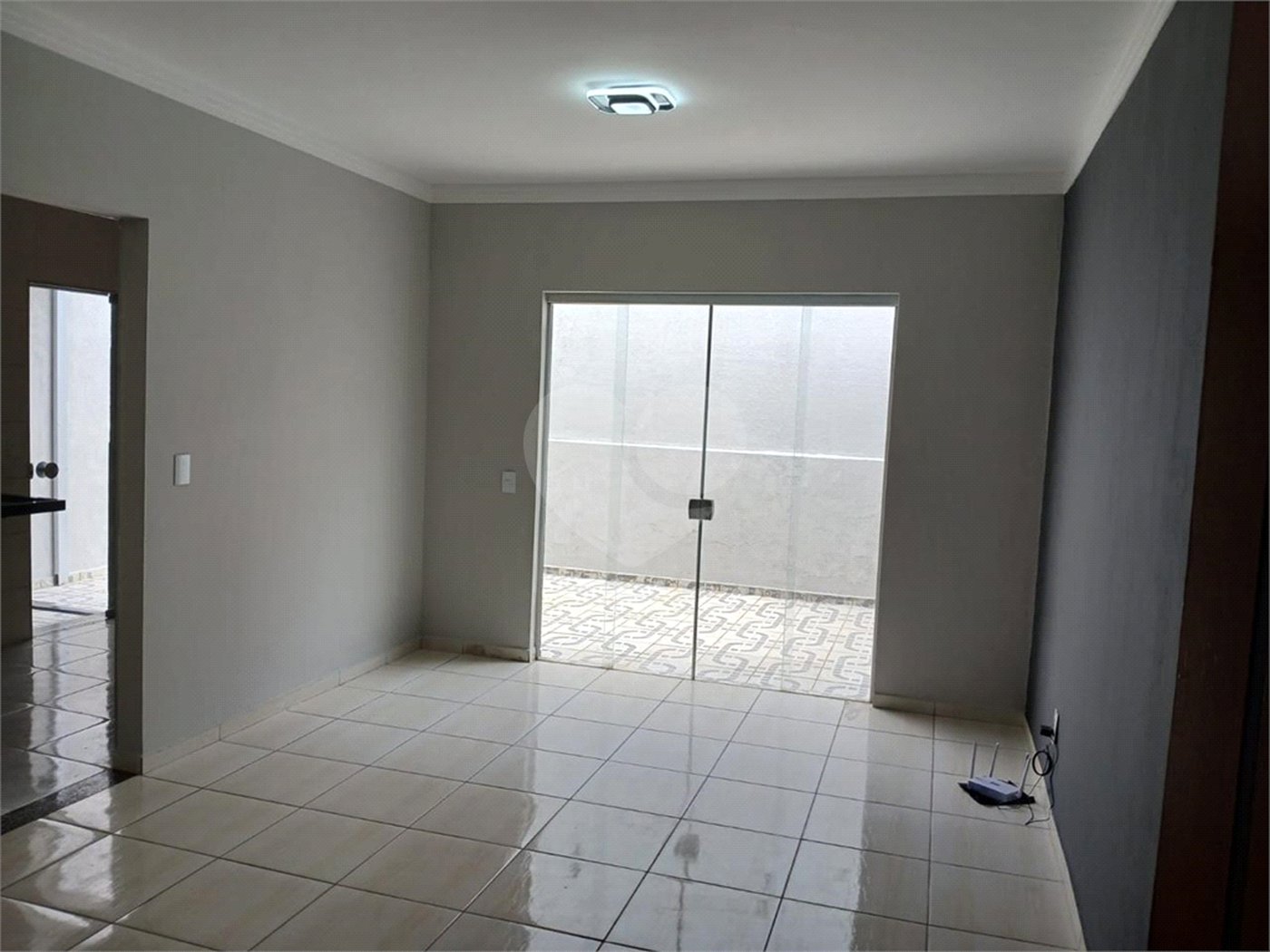 Casa de Vila à venda com 3 quartos, sendo 1 suíte, em Jardim Wanel Ville V, Sorocaba, SP