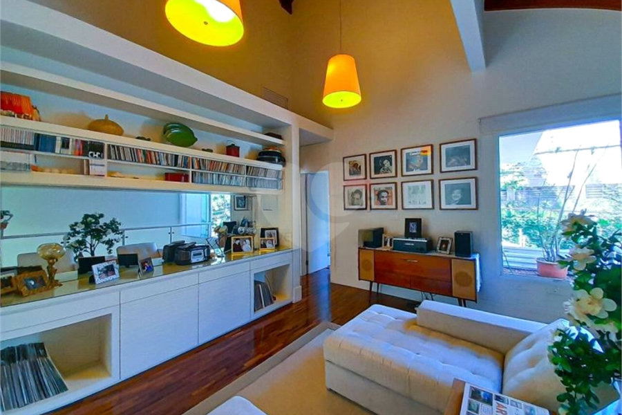 Casa à venda com 3 suítes em Jardim França, São Paulo, SP