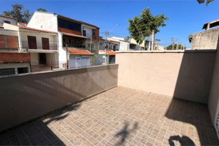 Sobrado à venda com 3 quartos, sendo 1 suíte, em Jardim Dois Corações, Sorocaba, SP